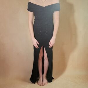 Symphony Black On/Off Shoulder Option Sz M Full Length Short Tail Evening Prom